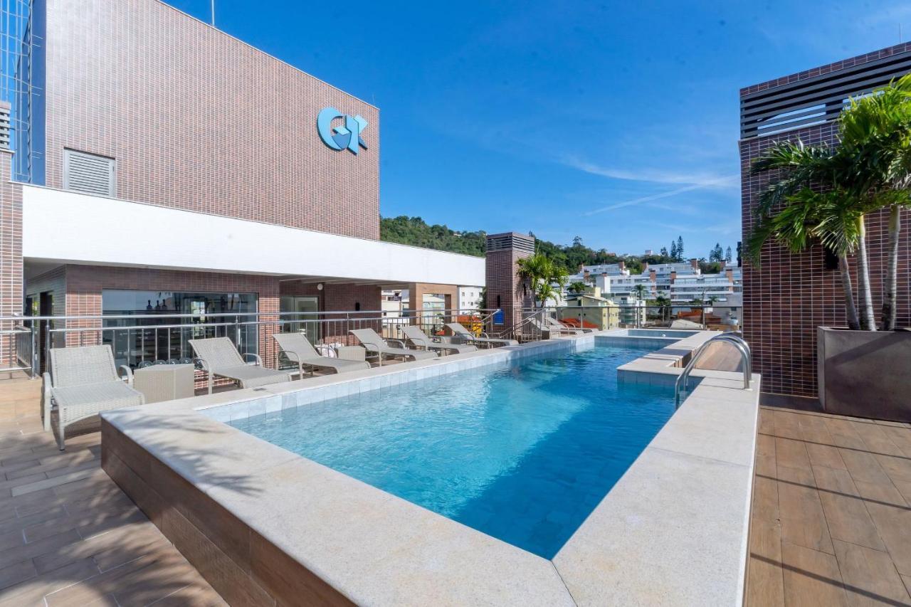Porto Madero - Amplo Apartamento Em Condo Com Piscina Bombinhas Kültér fotó